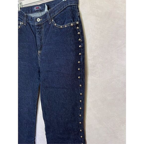 Y2Kโ
GuessโJeans - Picture 2 of 5
